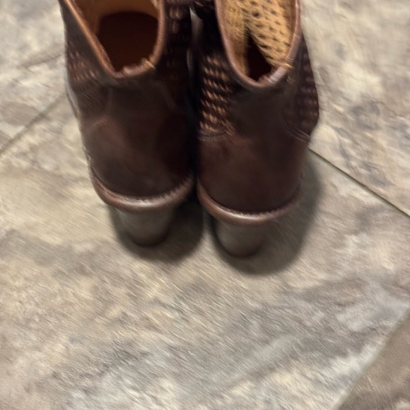 Bed Stu Ducchess Perforated Brown Ankle Boots Sz 8.5 - Picture 6 of 9